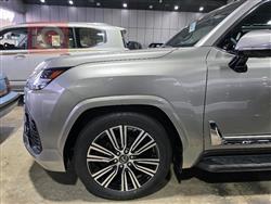 لكزس LX